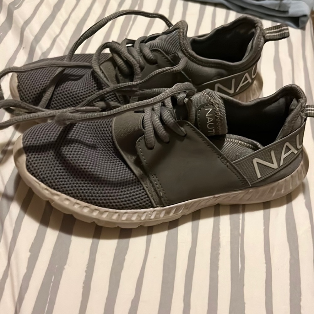 Size 3 Nautica Boys Shoes